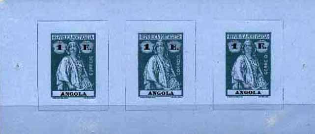 23Lis_1097.jpg -     Lote:    1097            Angola       Descrição:         1914 &mdash; Ceres. Provas clandestinas. Tira horizontal de 3 provas do selo de 1E, verde sobre azul, em papel porcelana, não denteadas. MB e R.        PRV       Valor Base:     &euro; 15,00     Valor Venda:     &euro; 30,00     