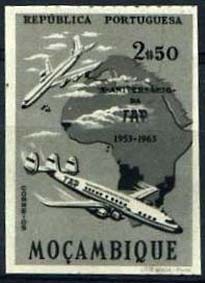 23Lis_1114.jpg -     Lote:    1114            Moçambique       Descrição:         1963 &mdash; X Aniversário da TAP. CE458, 2$50 policromo. Prova fotográfica a preto e branco, não denteada, em escala 1/1. B e R.        PRV       Valor Base:     &euro; 5,00     Valor Venda:     &euro; 10,00     