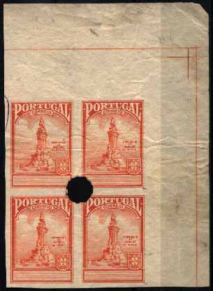 23Lis_1126.jpg -     Lote:    1126            S. Tomé e Príncipe       Descrição:         1925 &mdash; Imposto Postal. Monumento ao Marquês de Pombal. Quadra canto de folha, de provas em amarelo laranja (cor aprovada para S. Tomé e Príncipe), não denteada com furo de segurança, e gravura do Monumento, sem impressão da taxa e legenda. MB e R.        PRV       Valor Base:     &euro; 20,00     Valor Venda:     Retirado     