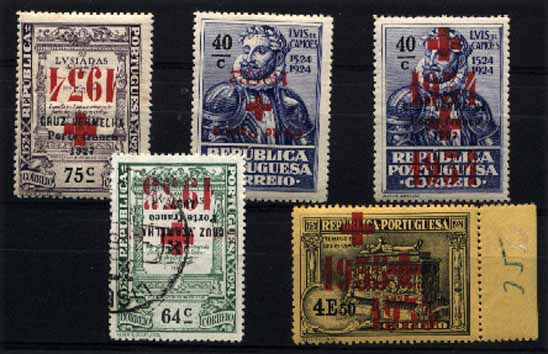 23Lis_1158.jpg -     Lote:    1158            Portugal       Descrição:         1932/35 &mdash; Porte Franco. Cruz Vermelha Portuguesa. Selos do 4.º Centenário do Nascimento de Luís de Camões, com sobrecarga. Lote de 5 selos com sobrecarga invertidas, CE36, 47, 50 e 55 (usado) e dupla sobrecarga CE57.        ***/O       Valor Base:     &euro; 15,00     Valor Venda:     Retirado     