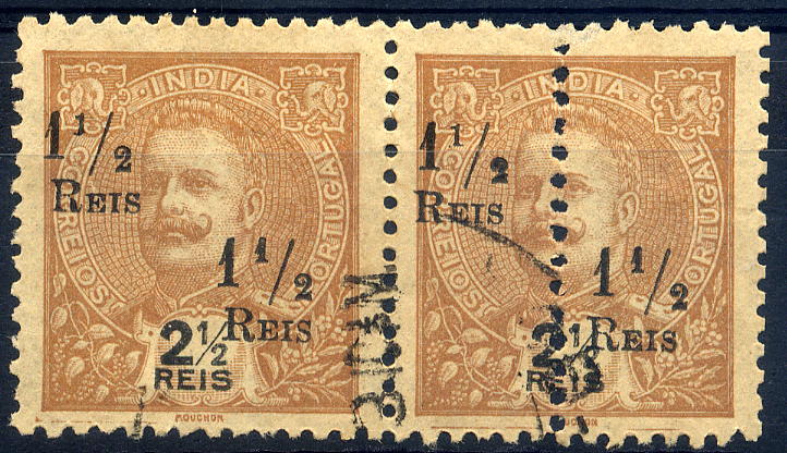23Lis_1196.jpg -     Lote:    1196            Índia       Descrição:         1911 &mdash; D. Carlos I tipo Mouchon de 1903, perfurados a meio com sobretaxa. CE 233, 1 s/ 2 &frac12; reis castanho amarelo, sobrecarga A. Par horizontal, sendo um perfurado e outro não perfurado.        O       Valor Base:     &euro; 10,00     Valor Venda:     &euro; 22,00     