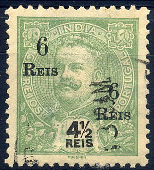 23Lis_1200.jpg -     Lote:    1200            Índia       Descrição:         1911/13 &mdash; D. Carlos I tipo Mouchon. Selos perfurados "a meio", com sobretaxa. CE220, 6 s/ 4 &frac12; reis verde amarelo, sobrecarga A. Par de selos usado, sem perfuração ao mei e com o número "6" mais pequeno num dos selos. MB e MR.        O       Valor Base:     &euro; 12,00     Valor Venda:     &euro; 16,00     