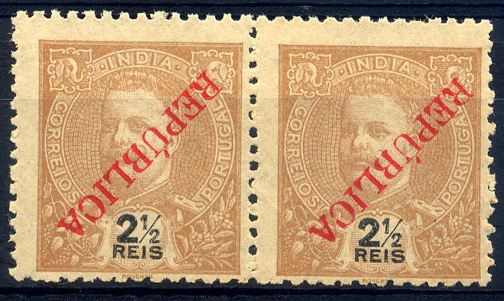 23Lis_1205.jpg -     Lote:    1205            Índia       Descrição:         1914 &mdash; D. Carlos I, tipo Mouchon, com sobrecarga REPUBLICA, tipografada localmente. CE274, 2 &frac12; reis castanho amarelo. Par horizontal com a sobrecarga invertida.        *       Valor Base:     &euro; 6,00     Valor Venda:     &euro; 22,00     