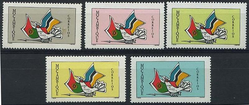 23Lis_1211.jpg -     Lote:    1211            Moçambique       Descrição:         1975 &mdash; Acordo de Lusaka. CE535/539. Série completa sem impressão da taxa.        ***       Valor Base:     &euro; 20,00     Valor Venda:     Retirado     