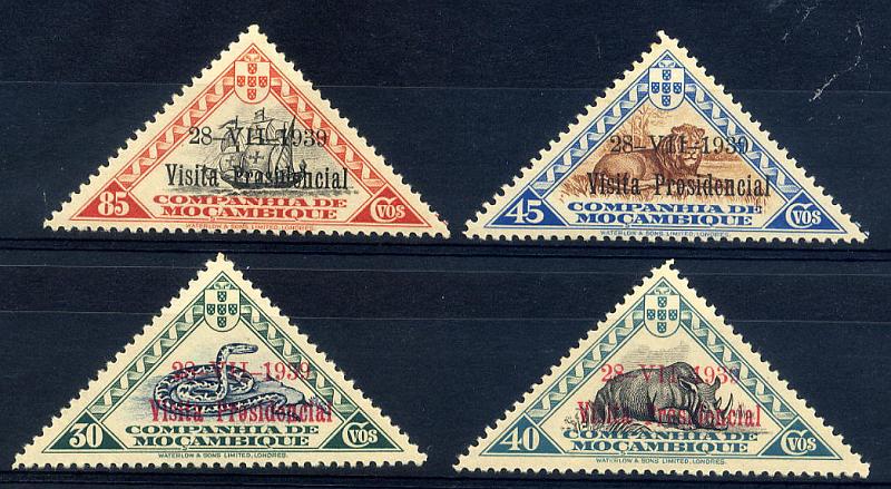 23Lis_1221.jpg -     Lote:    1221            Companhia de Moçambique       Descrição:         1939 &mdash; Motivos locais, com sobrecarga da "Visita Presidencial". Lote de 4 selos de 30, 40, 45 e 85 Cvos, CE191, 192, 193 e 195, com o "e" de Presidencial invertido. Valor de catálogo &euro; 40,00.        ***       Valor Base:     &euro; 12,00     Valor Venda:     &euro; 28,00     