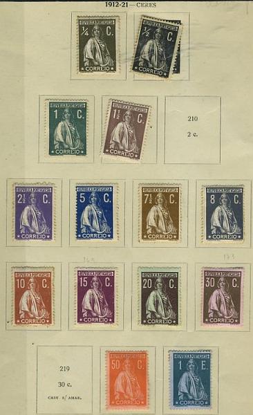 23Lis_1359.jpg -     Lote:    1359            Portugal       Descrição:         1912 &mdash; Ceres. CE206/209, 21&frac12;20, todos em denteado 15x14, papel porcelana. Alguns selos com pontos de óxido. Lote a ver. Valor de catálogo &euro; 1.452,00.        **/*       Valor Base:     &euro; 145,00     Valor Venda:     Retirado     