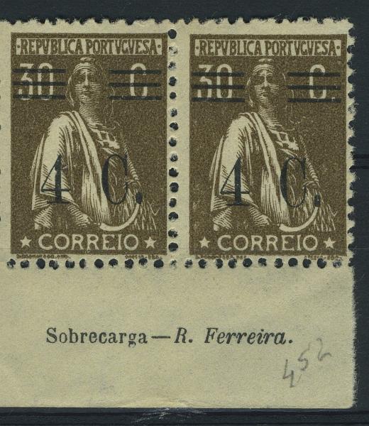 23Lis_1382.jpg -     Lote:    1382            Portugal       Descrição:         1928 &mdash; Ceres, com sobretaxa. CE452, 4 ctvs s/ 30 ctvs, castanho, formando um "coin daté", assinado R. Ferreira.        ***       Valor Base:     &euro; 20,00     Valor Venda:     Retirado     