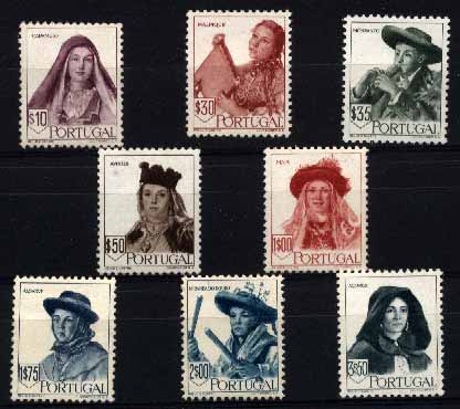23Lis_1406.jpg -     Lote:    1406            Portugal       Descrição:         1941 &mdash; Costumes Portugueses (2.ª emissão). CE677/84. Série completa. Valor de catálogo &euro; 287,00.        ***       Valor Base:     &euro; 50,00     Valor Venda:     &euro; 65,00     