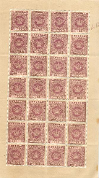 23Lis_1490.jpg -     Lote:    1490            Angola       Descrição:         1870/77 &mdash; Tipo Coroa. CE7, 100 reis violeta, papel liso médio, denteado 12 &frac12;. Folha completa de 28 selos. Valor de catálogo &euro; 476,00.        *       Valor Base:     &euro; 40,00     Valor Venda:     &euro; 40,00     