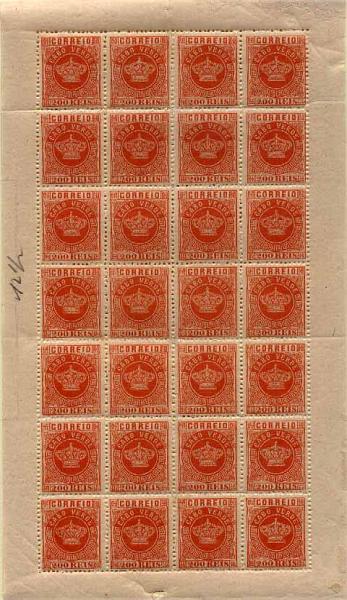 23Lis_1520.jpg -     Lote:    1520            Cabo Verde       Descrição:         1877 &mdash; Tipo Coroa. CE8, 200 reis laranja, denteado 12 &frac12;. Folha completa de 28 selos. Valor de catálogo &euro; 182,00.        ***       Valor Base:     &euro; 30,00     Valor Venda:     &euro; 40,00     