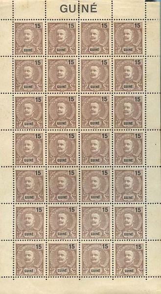 23Lis_1531.jpg -     Lote:    1531            Guiné       Descrição:         1898/1901 &mdash; D. Carlos, tipo Mouchon. CE50, 15 reis castanho. Folha completa de 28 selos. Valor de catálogo &euro; 152,60.        *       Valor Base:     &euro; 20,00     Valor Venda:     &euro; 20,00     