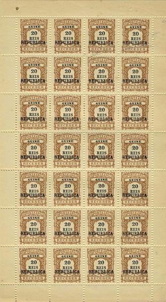 23Lis_1543.jpg -     Lote:    1543            Guiné       Descrição:         1919 &mdash; Porteado. Emissão regular, tipo de 1904, com sobrecarga REPUBLICA local. CE POR22, 20 reis castanho claro. Folha completa. Valor de catálogo &euro; 235,20.        *       Valor Base:     &euro; 30,00     Valor Venda:     &euro; 30,00     