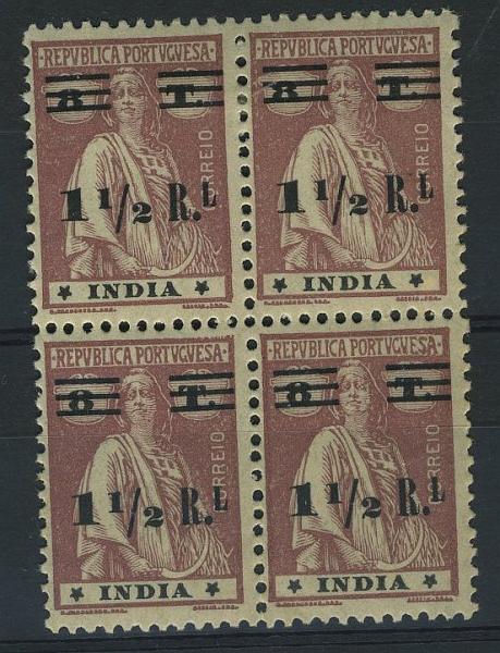 23Lis_1565.jpg -     Lote:    1565            Índia       Descrição:         1931/32 &mdash; Ceres, com sobretaxa. CE325, 1 &frac12; r s/ 8T, lilás vermelho, denteado 12x11 &frac12;. Quadra. Dois selos com sinal de charneira. Valor de catálogo &euro; 23,80.        ***/**       Valor Base:     &euro; 5,00     Valor Venda:     &euro; 6,00     