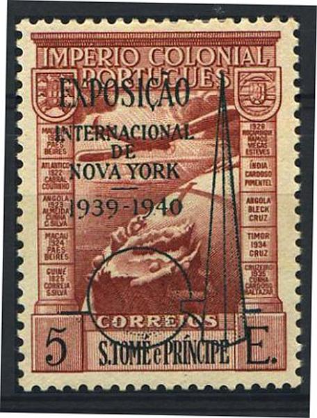 23Lis_1695.jpg -     Lote:    1695            S. Tomé e Príncipe       Descrição:         1939 &mdash; Império Colonial Português, legenda S. Tomé e Príncipe, com sobrecarga "Exposição Internacional de Nova York 1939-1940". CE CA18A, 5E castanho avermelhado. Valor de catálogo &euro; 130,00.        **       Valor Base:     &euro; 65,00     Valor Venda:     Retirado     