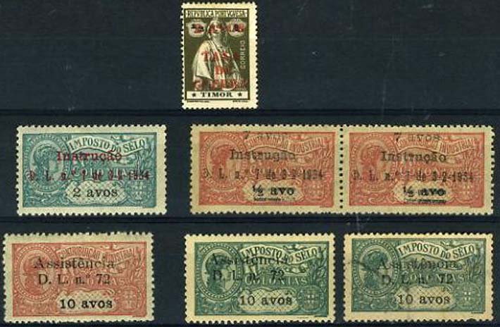 23Lis_1704.jpg -     Lote:    1704            Timor       Descrição:         1917/37 &mdash; Imposto Postal. Lote de 7 selos (um par): CE1, 6, 8 (par com "5" em vez de "Ç"), 9 e 10 (2 selos, um usado). Valor aproximado de catálogo &euro; 47,00.        ***/*       Valor Base:     &euro; 10,00     Valor Venda:     &euro; 22,00     