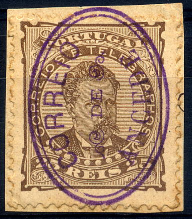 23Lis_1742.jpg -     Lote:    1742            Portugal       Descrição:         Carimbos nominativos. 1882/83 &mdash; D. Luís I. De frente. CE57, 25 reis castanho, denteado 12 &frac12;, papel liso, obliterado com carimbo oval batido a violeta "CORREIO / DE / ANCEDE": Gordon 35, raridade 30. MB e R.        O       Valor Base:     &euro; 50,00     Valor Venda:     &euro; 75,00     