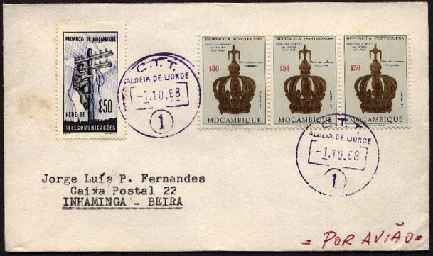 23Lis_1913.jpg -     Lote:    1913            Moçambique       Descrição:         Carimbos circulares, tipo pequeno. Sobrescrito circulado de Aldeia de Lionde (01.10.68) para Inhaminga, com trânsito pela Vila Trigo de Morais (01.10.68), com 3 selos CE504 + selos de Imposto Postal "Rede de Telecomunicações de $50, CE IPT69. Carimbo batido a violeta "C. T. T. / ALDEIA DE LIONDE / 1". Raro.        Carta       Valor Base:     &euro; 25,00     Valor Venda:     &euro; 44,00     
