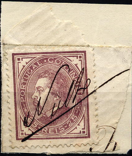 24lis0521.jpg -     Lote:    521            Colecção Portugal       Descrição:         1881/1881 &mdash; D. Luís I. De perfil. CE54, 25 reis, papel liso, denteado 13 &frac12;. Fragmento de carta, com anulação manuscrita "NULLO". MB e R.        FRG       Valor Base:     &euro; 10,00     Valor Venda:     &euro; 10,00     