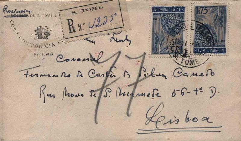 24Lis0733.jpg -     Lote:    733            S. Tomé e Príncipe       Descrição:         1948 &mdash; Frutos de S. Tomé e Príncipe. Sobrescrito circulado registado de S. Tomé (25.10.49) para Lisboa (04.11.49) com dois selos de 1$75 azul e cinzento CE342.        Carta       Valor Base:     &euro; 30,00     Valor Venda:     &euro; 110,00     