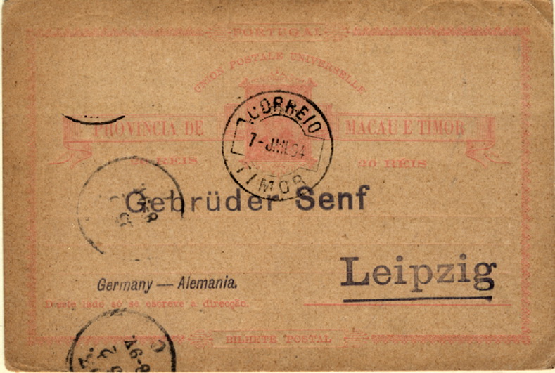 24Lis0865.jpg -     Lote:    865            Macau       Descrição:         1885 &mdash; D. Luís I. Macau e Timor. OM2, 20 reis rosa sobre cartolina camurça, circulado de Timor (07.01.94) para a Alemanha (25.02.94).        IC       Valor Base:     &euro; 15,00     Valor Venda:     &euro; 16,00     