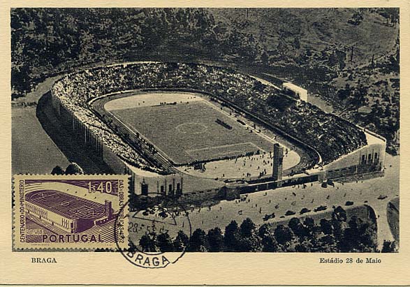 24Lis0888.jpg -     Lote:    888                   Descrição:      Estádio 28 de Maio em Braga &mdash;   Postal ilustrado do estádio, com selo de 1$40 do 1.º Centenário das Obras Públicas CE756 obliterados com carimbo de Braga datado de 28.05.1953. MB e R.        PM       Valor Base:     &euro; 25,00     Valor Venda:     &euro; 48,00     