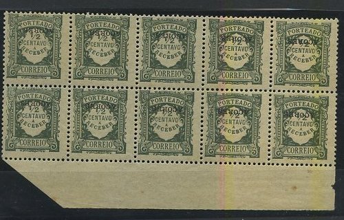 24Lis1216.jpg -     Lote:    1216            Açores       Descrição:         1922/24 &mdash; Porteado. Emissão regular. Unicolor. Selos do Continente com sobrecarga Açores. CE POR22, &frac12; c. Bloco de 10 selos com a sobrecarga invertida.        ***       Valor Base:     &euro; 6,00     Valor Venda:     &euro; 6,00     