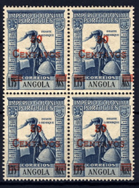 24Lis1230.jpg -     Lote:    1230            Angola       Descrição:         1945/46 &mdash; Império Colonial Português, com sobretaxa. CE287, 50c s/ 1,75Ag azul, sobretaxa a vermelho. Quadra com dupla impressão dos traços. MB.        ***       Valor Base:     &euro; 5,00     Valor Venda:     &euro; 12,00     