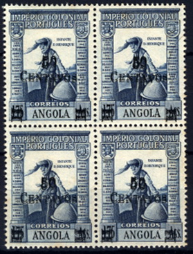24Lis1231.jpg -     Lote:    1231            Angola       Descrição:         1945/46 &mdash; Império Colonial Português, com sobretaxa. CE289, 50c s/ 1,75Ag azul, sobretaxa em preto. Quadra com dupla sobretaxa. MB e R.        ***       Valor Base:     &euro; 10,00     Valor Venda:     &euro; 18,00     