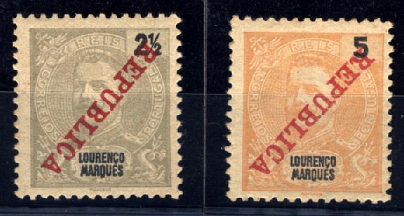 24Lis1253.jpg -     Lote:    1253            Lourenço Marques       Descrição:         1911 &mdash; D. Carlos I tipo Mouchon com sobrecarga REPUBLICA. Lote composto por dois selos: CE78 2 &frac12; reis cinzento e 5 reis laranja CE79, ambos com sobrecarga invertida.         **       Valor Base:     &euro; 10,00     Valor Venda:     &euro; 14,00     