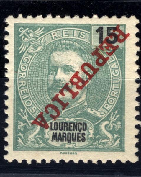 24Lis1255.jpg -     Lote:    1255            Lourenço Marques       Descrição:         1911 &mdash; D. Carlos I tipo Mouchon com sobrecarga REPUBLICA. CE81, 15 reis verde com a sobrecarga invertida.         **       Valor Base:     &euro; 10,00     Valor Venda:     &euro; 16,00     