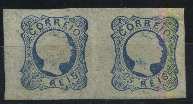 24Lis1280.jpg -     Lote:    1280            Portugal       Descrição:         1856/1858 &mdash; D. Pedro V. Cabelos anelados. CE7, 25 reis azul, tipo II. Par horizontal com margens largas. Regomado e com relevo pouco pronunciado. Valor de catálogo &euro; 3.900,00.        RG***       Valor Base:     &euro; 250,00     Valor Venda:     &euro; 360,00     