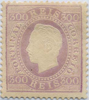 24Lis1315.jpg -     Lote:    1315            Portugal       Descrição:         1870/1876 &mdash; D. Luís I. Fita direita. CE47, 300 reis violeta claro, denteado 13 &frac12;, papel porcelana. Valor de catálogo &euro; 250,00.        R**       Valor Base:     &euro; 25,00     Valor Venda:     &euro; 44,00     