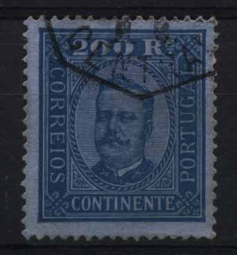 24Lis1353.jpg -     Lote:    1353            Portugal       Descrição:         1892/93 &mdash; D. Carlos I tipo Diogo Neto. CE78, 200 reis azul s/ azul, papel porcelana, denteado 13 &frac12;. Valor de catálogo &euro; 117,00.        O       Valor Base:     &euro; 20,00     Valor Venda:     &euro; 34,00     
