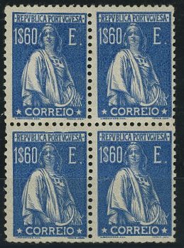 24Lis1386.jpg -     Lote:    1386            Portugal       Descrição:         1924/26 &mdash; Ceres. Novas taxas e cores. CE291, 1$60 azul. Quadra em papel lustrado espesso, denteado 12x11 &frac12;. Apenas um selo com sinal de charneira. Valor de catálogo &euro; 254,60.        ***/**       Valor Base:     &euro; 50,00     Valor Venda:     &euro; 55,00     