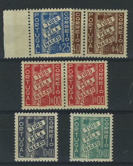 24Lis1413.jpg -     Lote:    1413            Portugal       Descrição:         1935/41 &mdash; Tudo pela Nação. CE570/74. Série completa. Selos de $40 e 1$00 em pares. Valor aproximado de catálogo &euro; 247,00.        ***       Valor Base:     &euro; 40,00     Valor Venda:     &euro; 40,00     