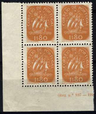 24Lis1444.jpg -     Lote:    1444            Portugal       Descrição:         1948/49 &mdash; Caravela. CE700, 1$80 amarelo torrado. Quadra canto de folha, com inscrição marginal "Obra n.º 937". Valor de catálogo &euro; 360,00.        ***       Valor Base:     &euro; 50,00     Valor Venda:     &euro; 50,00     
