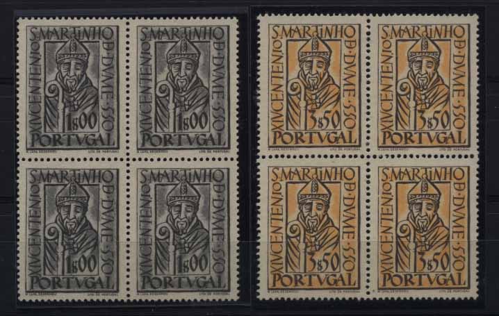 24Lis1460.jpg -     Lote:    1460            Portugal       Descrição:         1952 &mdash; 14.º Centenário da Chegada à Península de S. Martinho de Dume. CE778/79. Série completa em quadras. Valor de catálogo &euro; 103,20.        ***       Valor Base:     &euro; 15,00     Valor Venda:     &euro; 32,00     