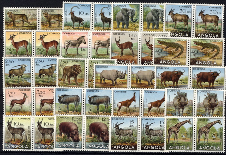 24Lis1586.jpg -     Lote:    1586            Angola       Descrição:         1953 &mdash; Animais de Angola. CE355/374. Série completa em pares horizontais. Valor de catálogo &euro; 140,00.        ***       Valor Base:     &euro; 25,00     Valor Venda:     &euro; 25,00     