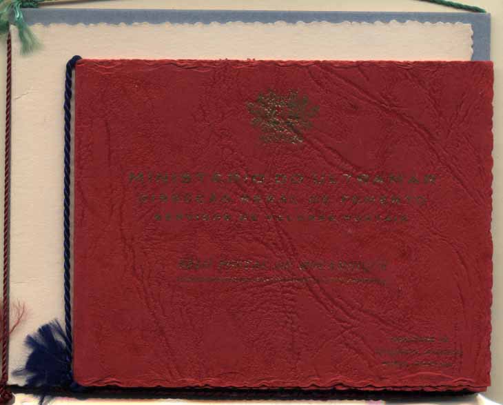 24Lis1658.jpg -     Lote:    1658            Moçambique       Descrição:         1957/64 &mdash; Cinquentenário da Cidade da Beira CE426 + Viagem Presidencial CE480 + 75.º Aniversário da Cidade de Lourenço Marques CE456 + 25.º Aniversário da DETA. Lote de 4 carteiras emitidas pelo Ministério do Ultramar.        CRT       Valor Base:     &euro; 12,00     Valor Venda:     &euro; 18,00     