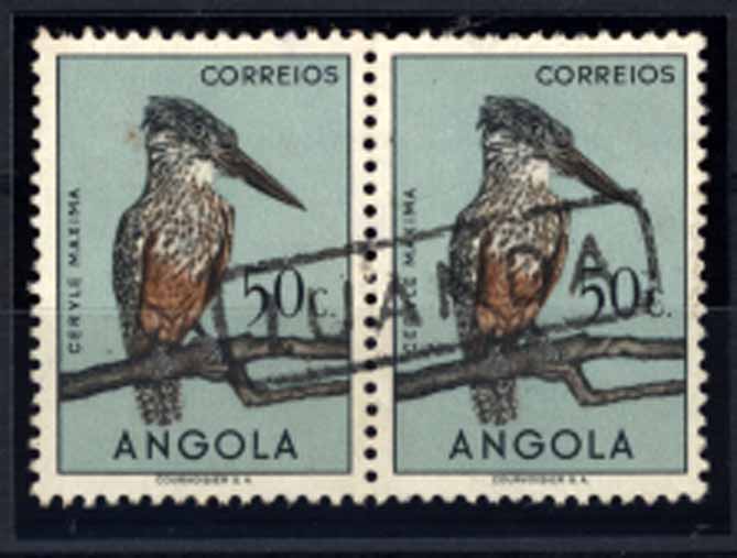 24Lis1938.jpg -     Lote:    1938            Angola       Descrição:         Carimbos nominativos ferroviários. Par de selos de $50 Aves de Angola, obliterado com carimbo nominativo de "LUANDA", batido a preto. MB e MR.        O       Valor Base:     &euro; 30,00     Valor Venda:     &euro; 80,00     