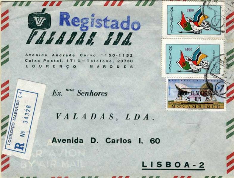 24Lis2173.jpg -     Lote:    2173      Lotes pelo Correio       Moçambique       Descrição:         1974 &mdash; Acordo de Lusaka. Sobrescrito circulado registado de Lourenço Marques (13.02.76) para Lisboa (17.02.76) com dois selos de 6$00 CE539 + selo de $50 com sobrecarga INDEPENDÊNCIA.        Carta       Valor Base:     &euro; 5,00     Valor Venda:     Retirado     
