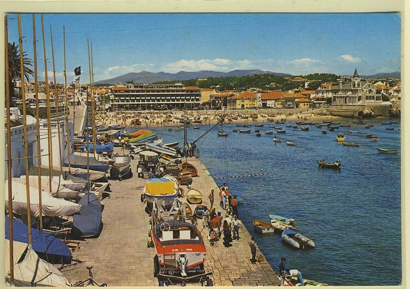 24Lis2273.jpg -     Lote:    2273      Lotes pelo Correio              Descrição:         Cascais &mdash; "Praia do peixe e Clube Naval". Colorido. Novo.        PI       Valor Base:     &euro; 4,00     Valor Venda:     &euro; 4,00     