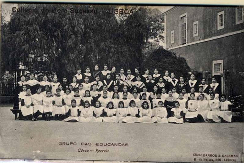 24Lis2284.jpg -     Lote:    2284      Lotes pelo Correio              Descrição:         Lote de 6 postais ilustrados relativos a temáticas como: ensino, heráldica, medicina, etc.        Lote       Valor Base:     &euro; 8,00     Valor Venda:     Retirado     