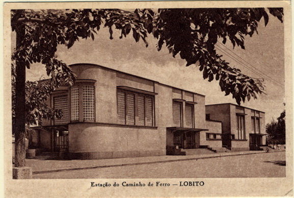 24Lis2348.jpg -     Lote:    2348      Lotes pelo Correio              Descrição:         Lobito * Estação do Caminho de Ferro. Postal ilustrado  novo, editado pela Livraria Magalhães.        PI       Valor Base:     &euro; 5,00     Valor Venda:     &euro; 5,00     