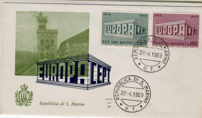 24Lis2808.jpg -     Lote:    2808      Lotes pelo Correio              Descrição:      Diversos.   Europa CEPT. Lote de 4 FDCs com séries completas de França Yv-152&frac12;2 (1967), Grécia, Yv-753/54 (1961), Luxemburgo, Yv-738/39 (1969) e S. Marino, Yv-732/33 (1969).        Lote       Valor Base:     &euro; 4,00     Valor Venda:     Retirado     