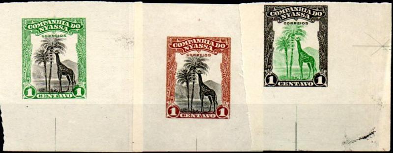 0083.jpg -     Lote:    83      Colecção IMPÉRIO      Companhia do Niassa       Descrição:         192&frac12;3 &mdash; Motivos diversos. Lote de 3 provas de cor, em papel liso, da taxa de 1 c, com largas margens, em verde e preto, castanho e preto, preto e verde. MB e MR.        PRV       Valor Base:     &euro; 75,00     Valor Venda:     &euro; 500,00     