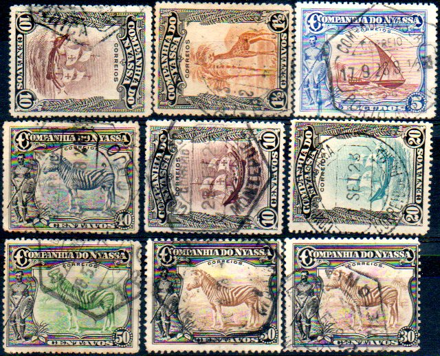 0108.jpg -     Lote:    108      Colecção IMPÉRIO      Companhia do Niassa       Descrição:         Marcofilia * Carimbos hexagonais e circulares. 192&frac12;3 &mdash; Motivos diversos. Lote composto por 9 selos de diferentes valores com carimbo hexagonais de: METARICA, LAGO, PORTO AMÉLIA, MUCOJO, MONTEPUEZ, IBO, MOCIMBOA e METONIA + carimbo circular de PALMA.        Lote       Valor Base:     &euro; 15,00     Valor Venda:     &euro; 110,00     
