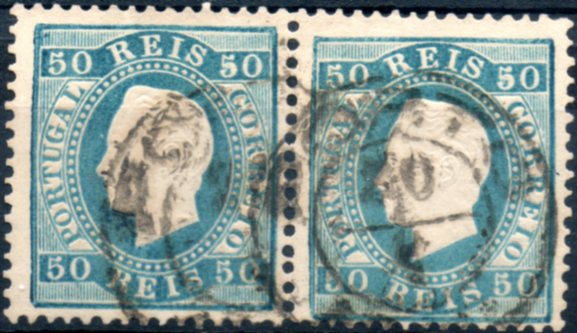 0275.jpg -     Lote:    275      Colecção CASCAIS II             Descrição:         1879/80 &mdash; D. Luís I. Fita direita. Novas cores. CE50, 50 reis azul, papel liso, denteado 12 &frac12;, cunho I. Par horizontal obliterado com carimbo circular datado do PORTO. Valor de catálogo &euro; 277,00.        O       Valor Base:     &euro; 45,00     Valor Venda:     &euro; 45,00     
