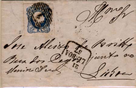0355.jpg -     Lote:    355            Portugal       Descrição:         1856/58 &mdash; D. Pedro V. Cabelos anelados. CE12, 25 reis azul (linhas duplas), tipo I, sobre carta circulada em Lisboa (21.03.57). Selo com largas margens. Carimbo batido a preto do período pré-filatélico "21-3 / LISBOA / 57" &mdash; GM LSB22.        Carta       Valor Base:     &euro; 12,00     Valor Venda:     &euro; 16,00     