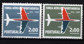 0863.jpg -     Lote:    863            Portugal       Descrição:         1965 — Cinquentenário da Força Aérea. CE965 2$00. Duas provas de cor em azul-cinzento e verde-oliva. MB e MR.        PRV       Valor Base:     € 30,00     Valor Venda:     € 40,00     